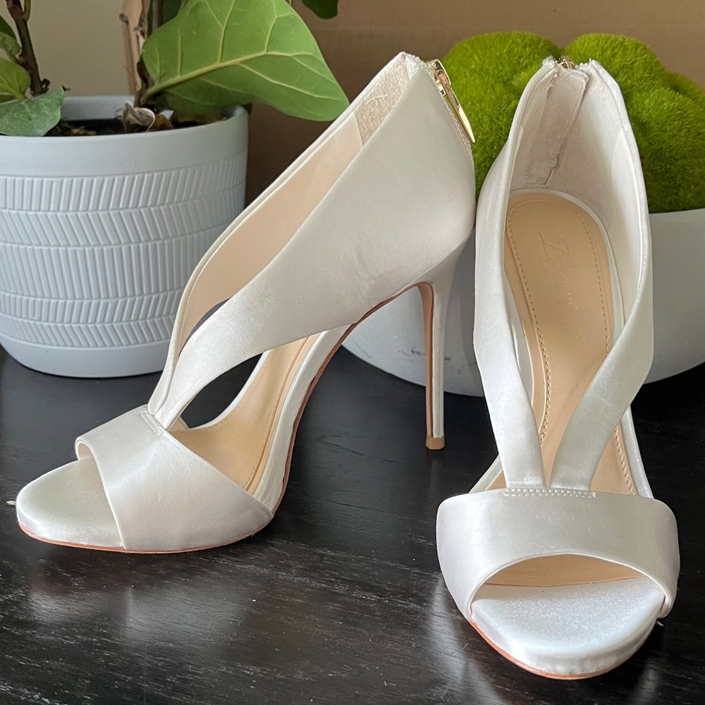 Imagine Vince Camuto Women's IM-Dailey Heeled Sandal - Ivory